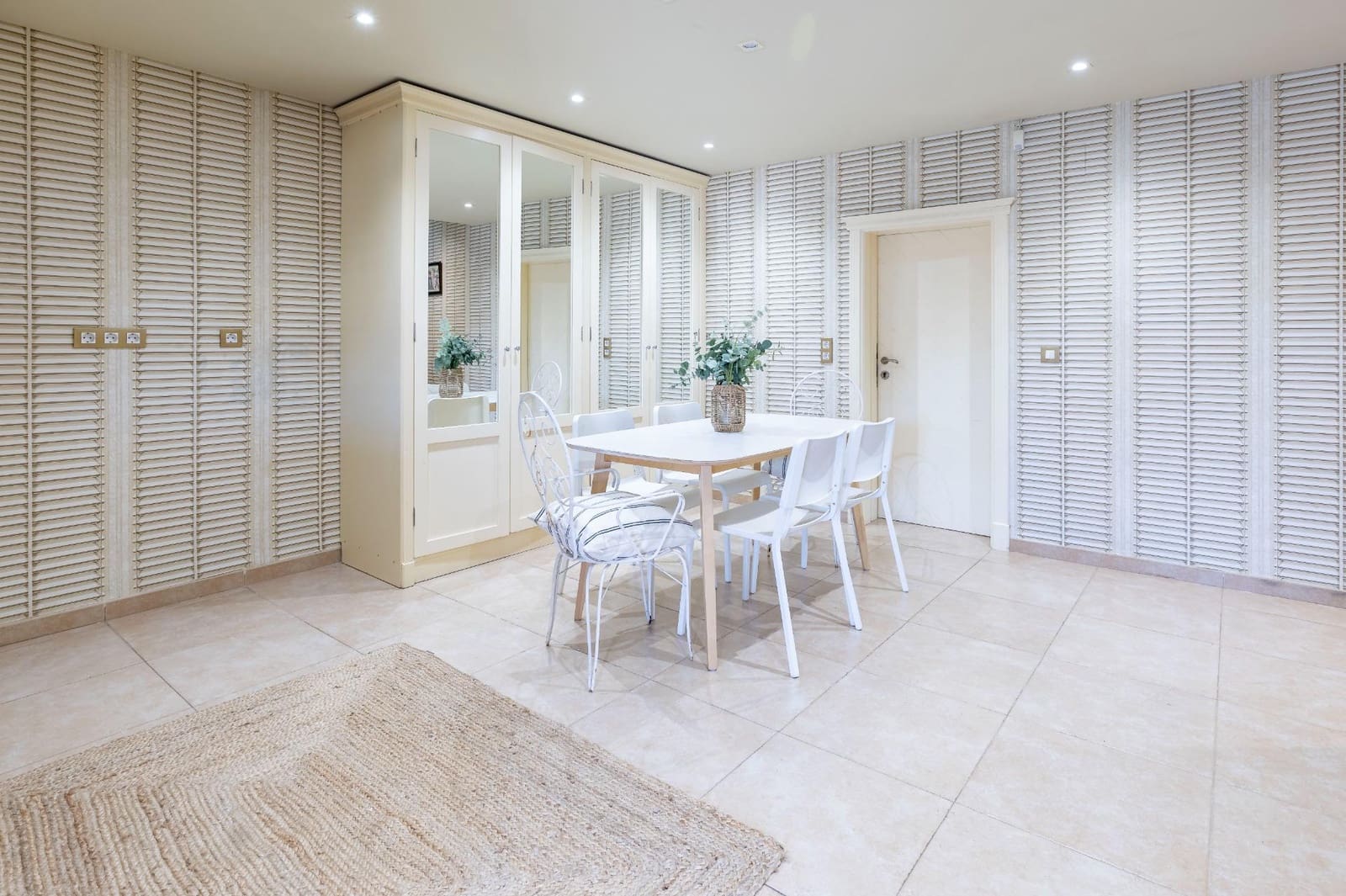 3 soveværelse Villa til salg i Chilches med swimmingpool garage - € 540.000 (Ref: 9095473)