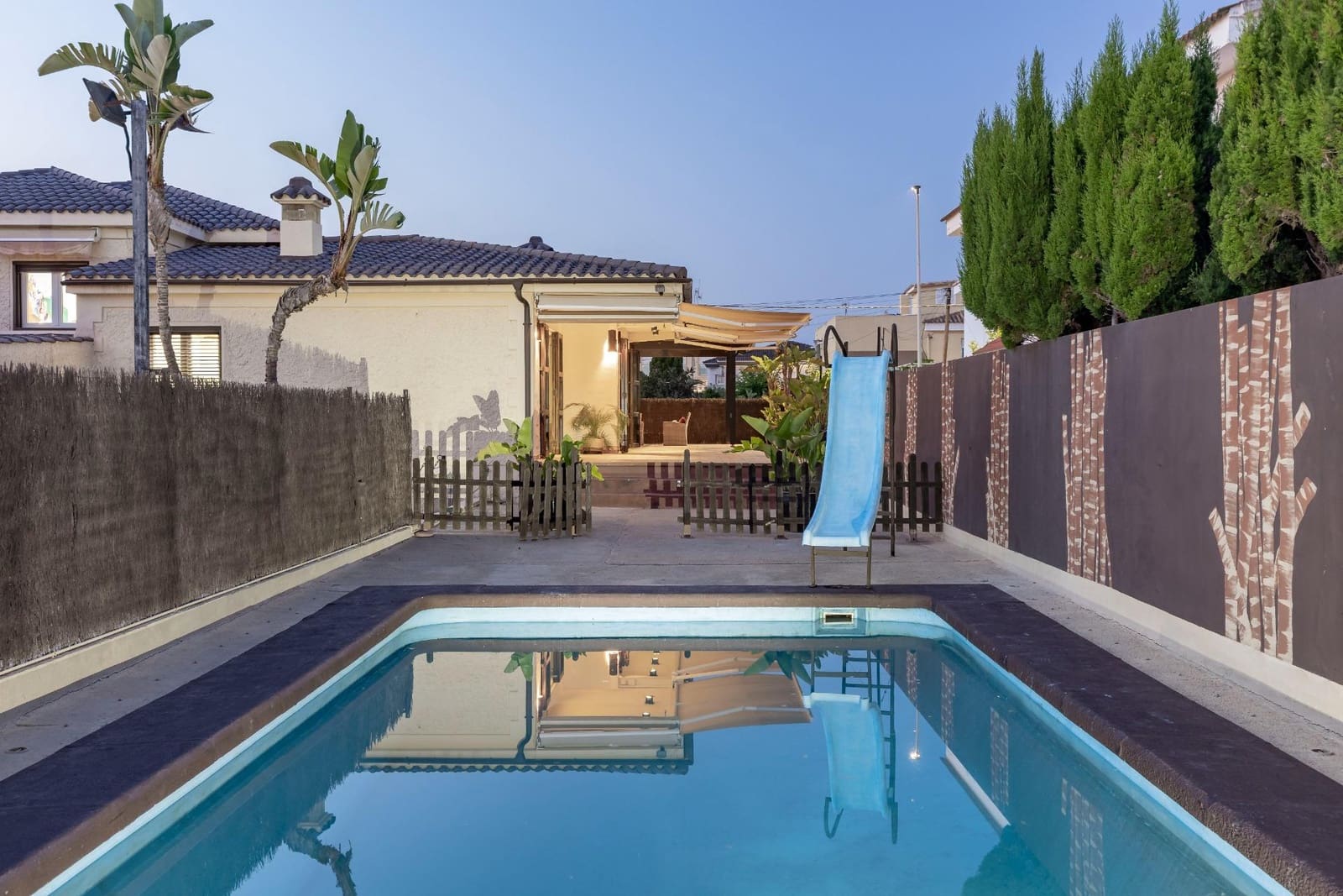 3 soveværelse Villa til salg i Chilches med swimmingpool garage - € 540.000 (Ref: 9095473)