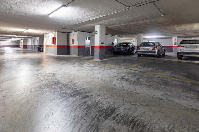 Garage til salg i Valterna, Paterna - € 19.000 (Ref: 9110543)