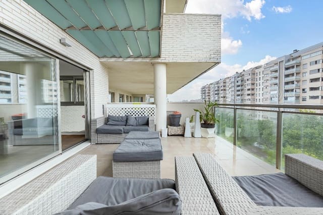 2 soveværelse Lejlighed til leje i Valencia by med swimmingpool - € 2.000 (Ref: 9143156)