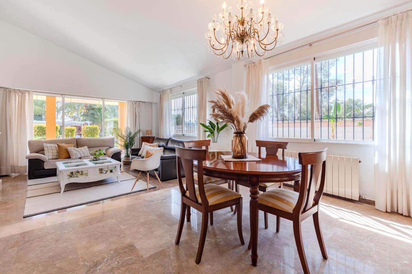 5 soverom Villa til salgs i L'Eliana med svømmebasseng garasje - € 1 100 000 (Ref: 9176600)