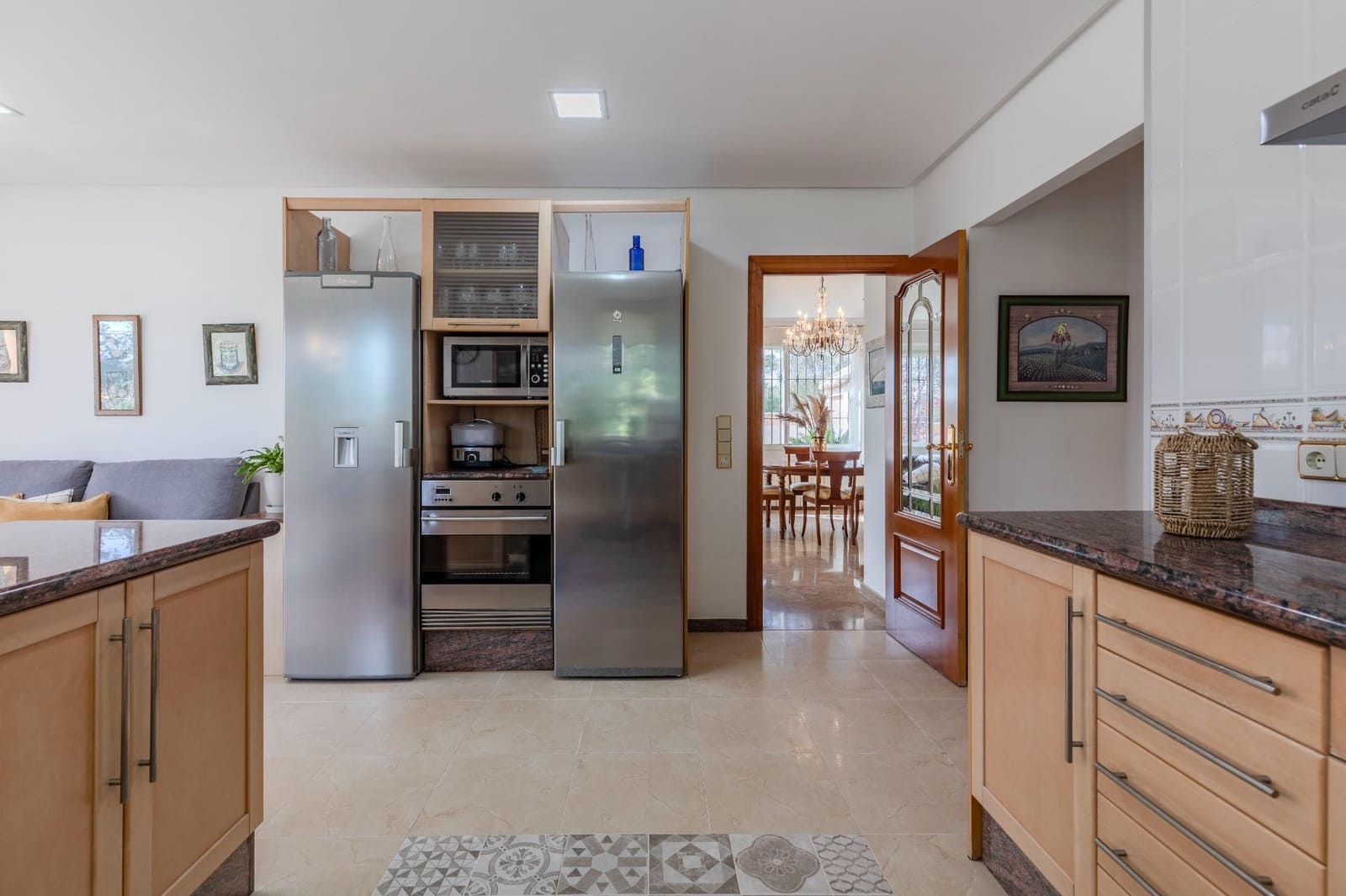 5 soverom Villa til salgs i L'Eliana med svømmebasseng garasje - € 1 100 000 (Ref: 9176600)