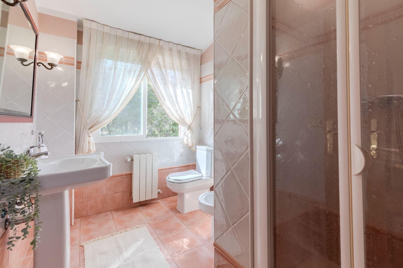 5 soverom Villa til salgs i L'Eliana med svømmebasseng garasje - € 1 100 000 (Ref: 9176600)