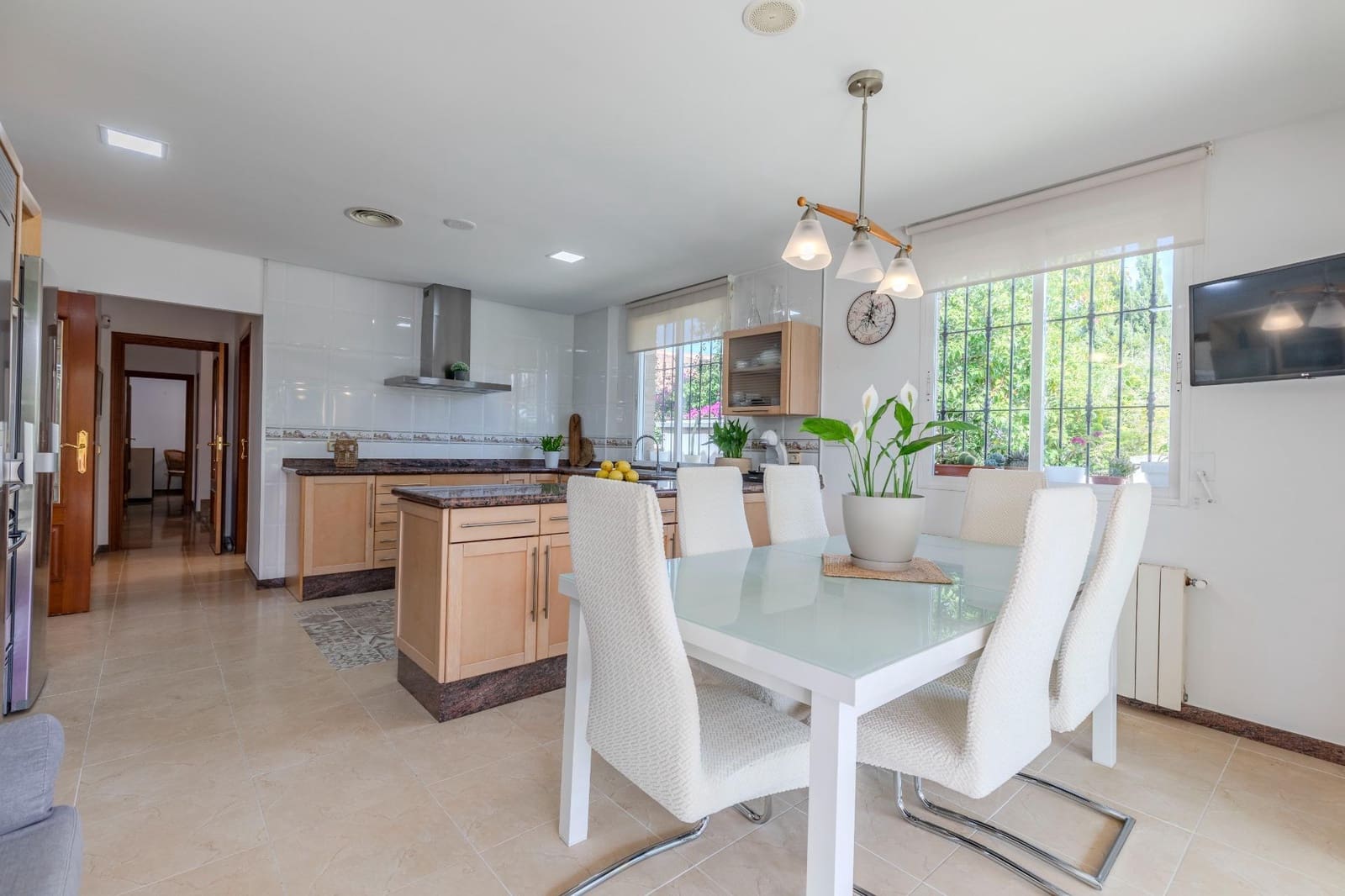 5 soverom Villa til salgs i L'Eliana med svømmebasseng garasje - € 1 100 000 (Ref: 9176600)