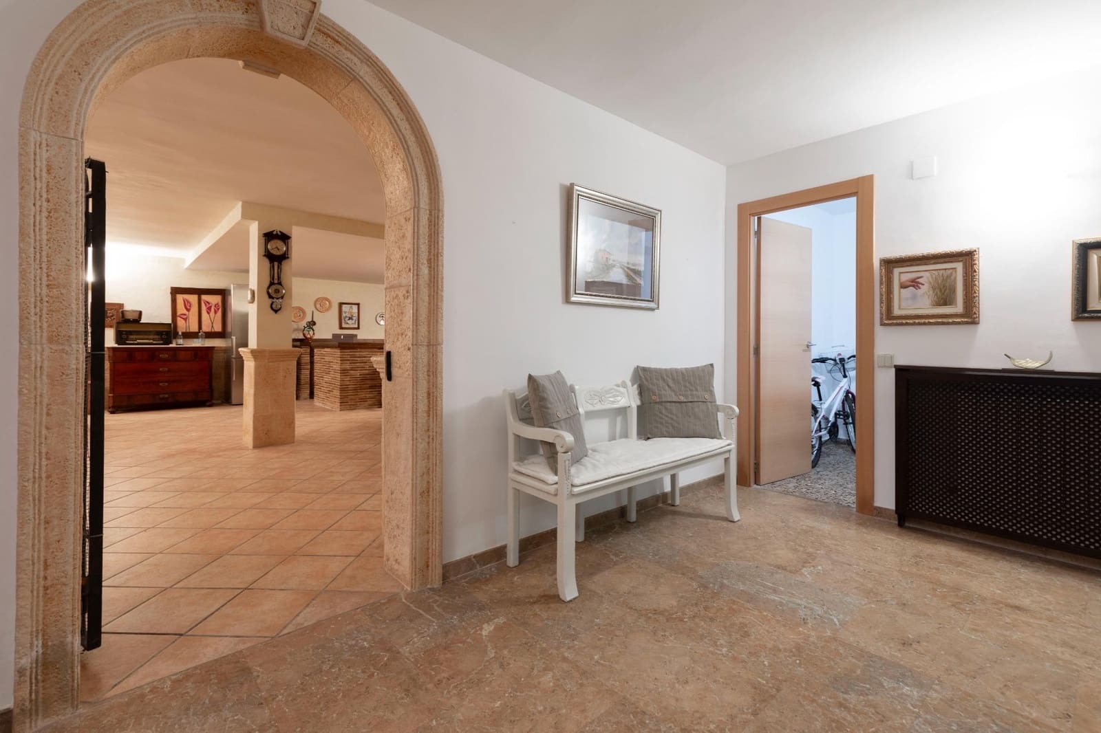 5 soverom Villa til salgs i L'Eliana med svømmebasseng garasje - € 1 100 000 (Ref: 9176600)