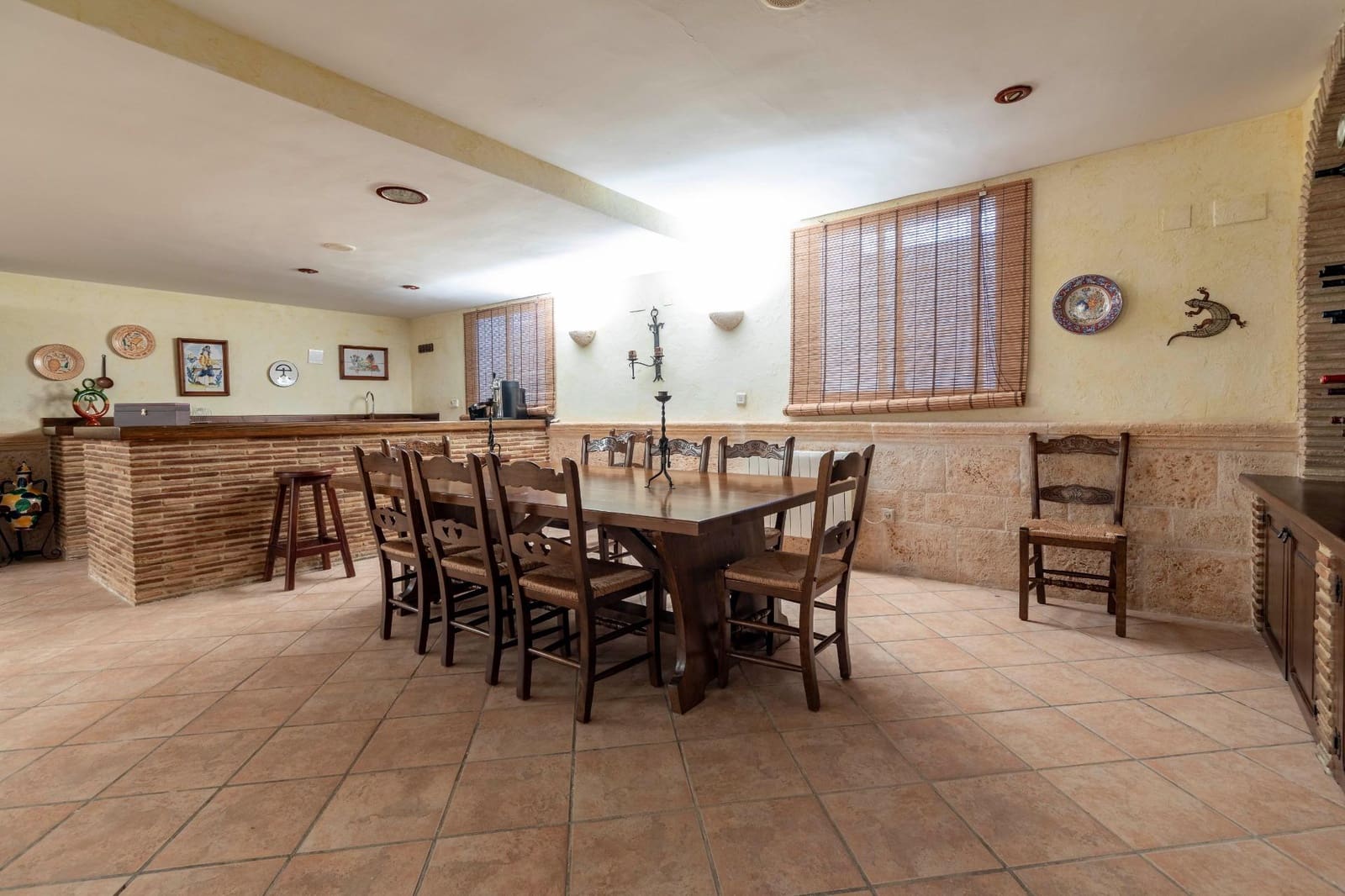 5 soverom Villa til salgs i L'Eliana med svømmebasseng garasje - € 1 100 000 (Ref: 9176600)