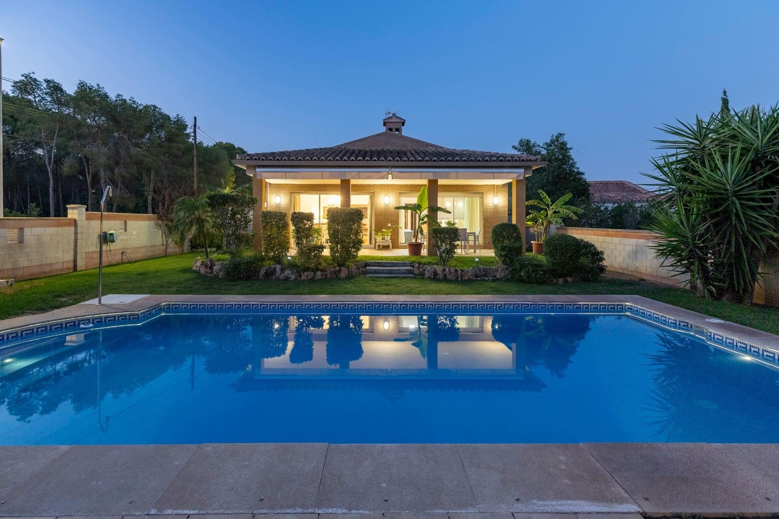 5 soverom Villa til salgs i L'Eliana med svømmebasseng garasje - € 1 100 000 (Ref: 9176600)