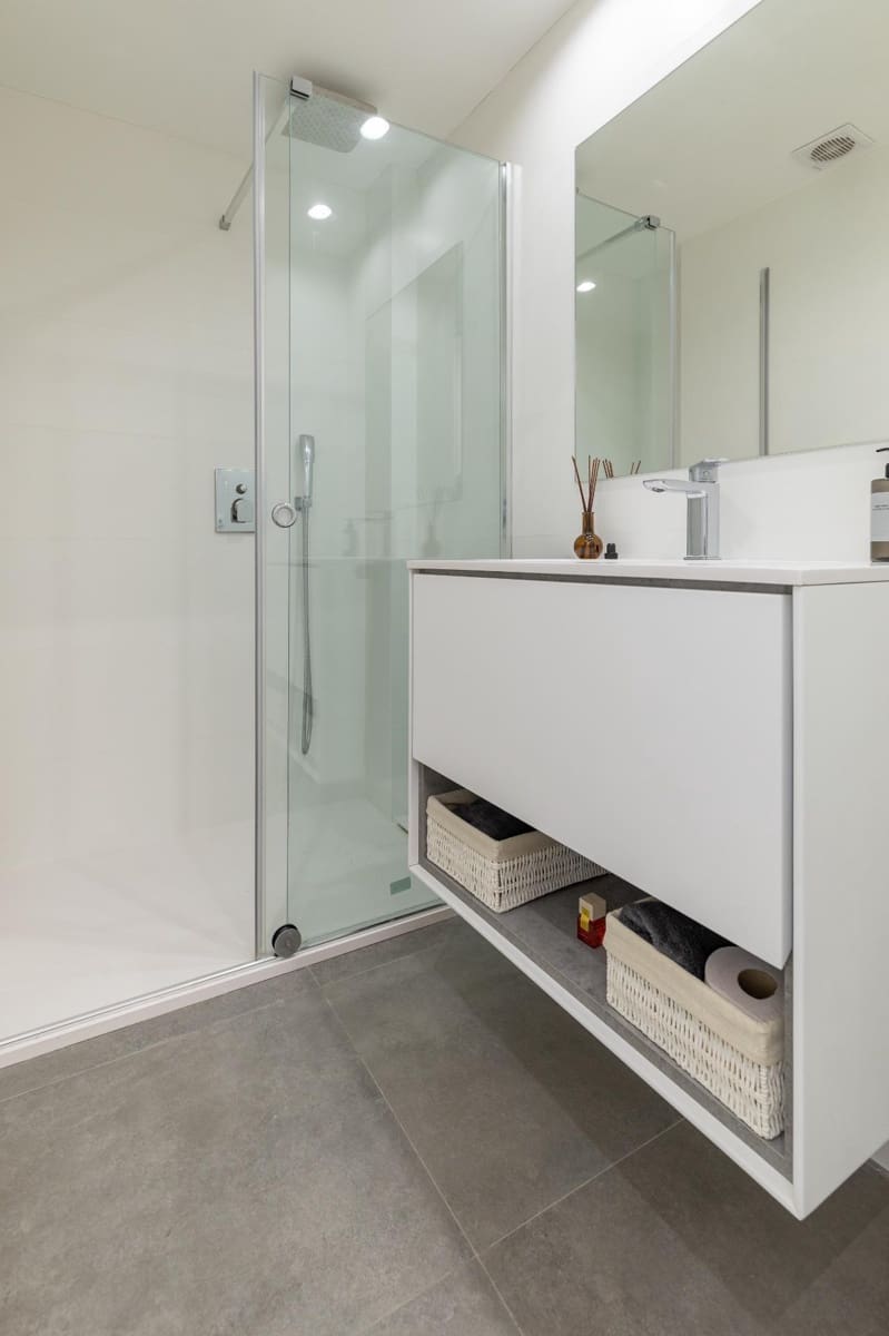 3 makuuhuone Asunto vuokrattavana paikassa Valencia kaupunki - 2 400 € (Ref: 9285135)