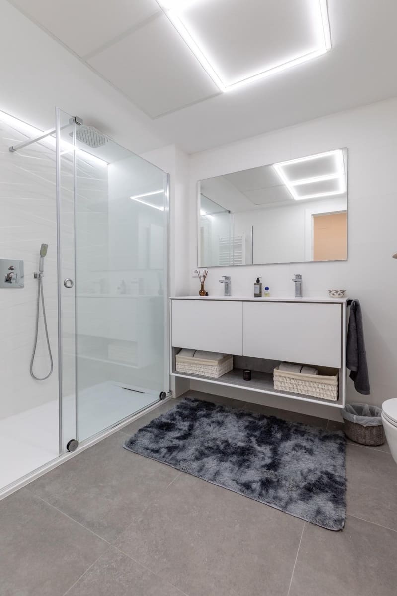 3 makuuhuone Asunto vuokrattavana paikassa Valencia kaupunki - 2 400 € (Ref: 9285135)