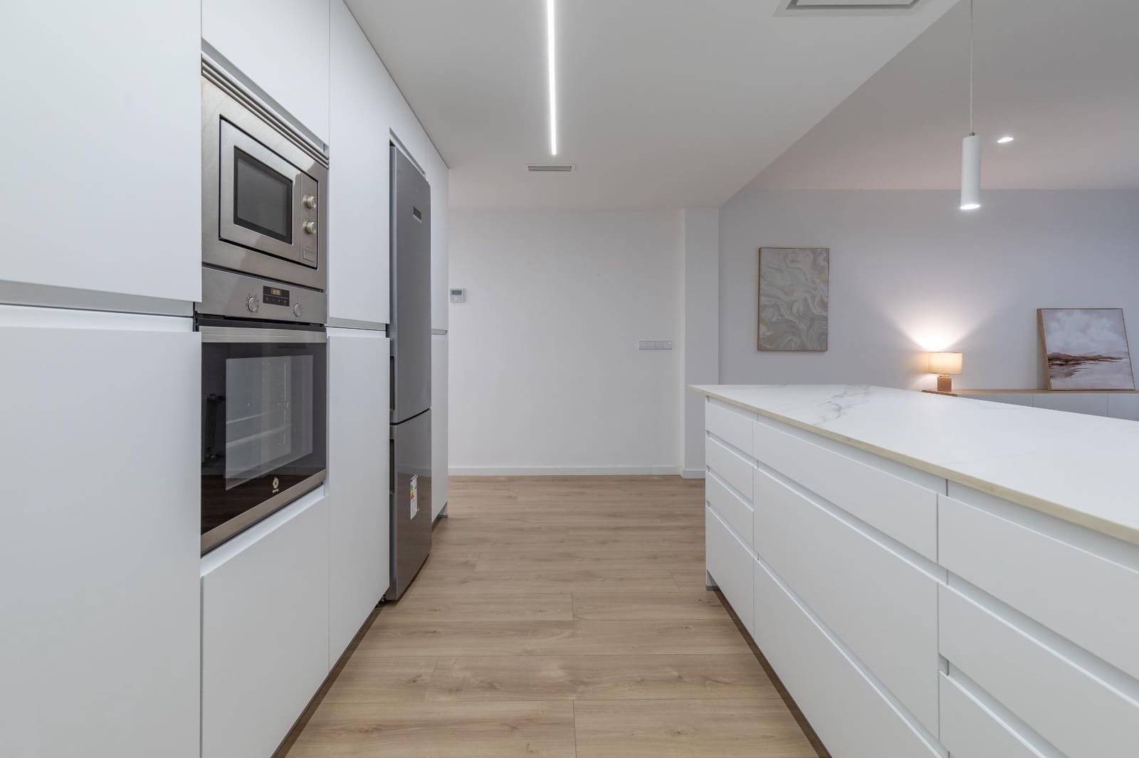 3 makuuhuone Asunto vuokrattavana paikassa Valencia kaupunki - 2 400 € (Ref: 9285135)