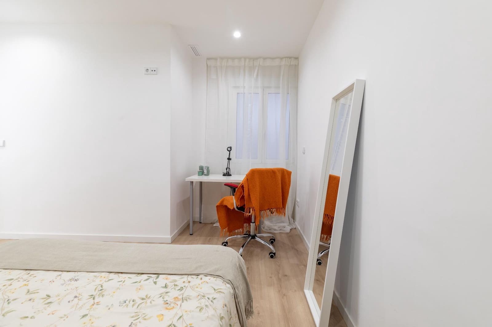 3 makuuhuone Asunto vuokrattavana paikassa Valencia kaupunki - 2 400 € (Ref: 9285135)