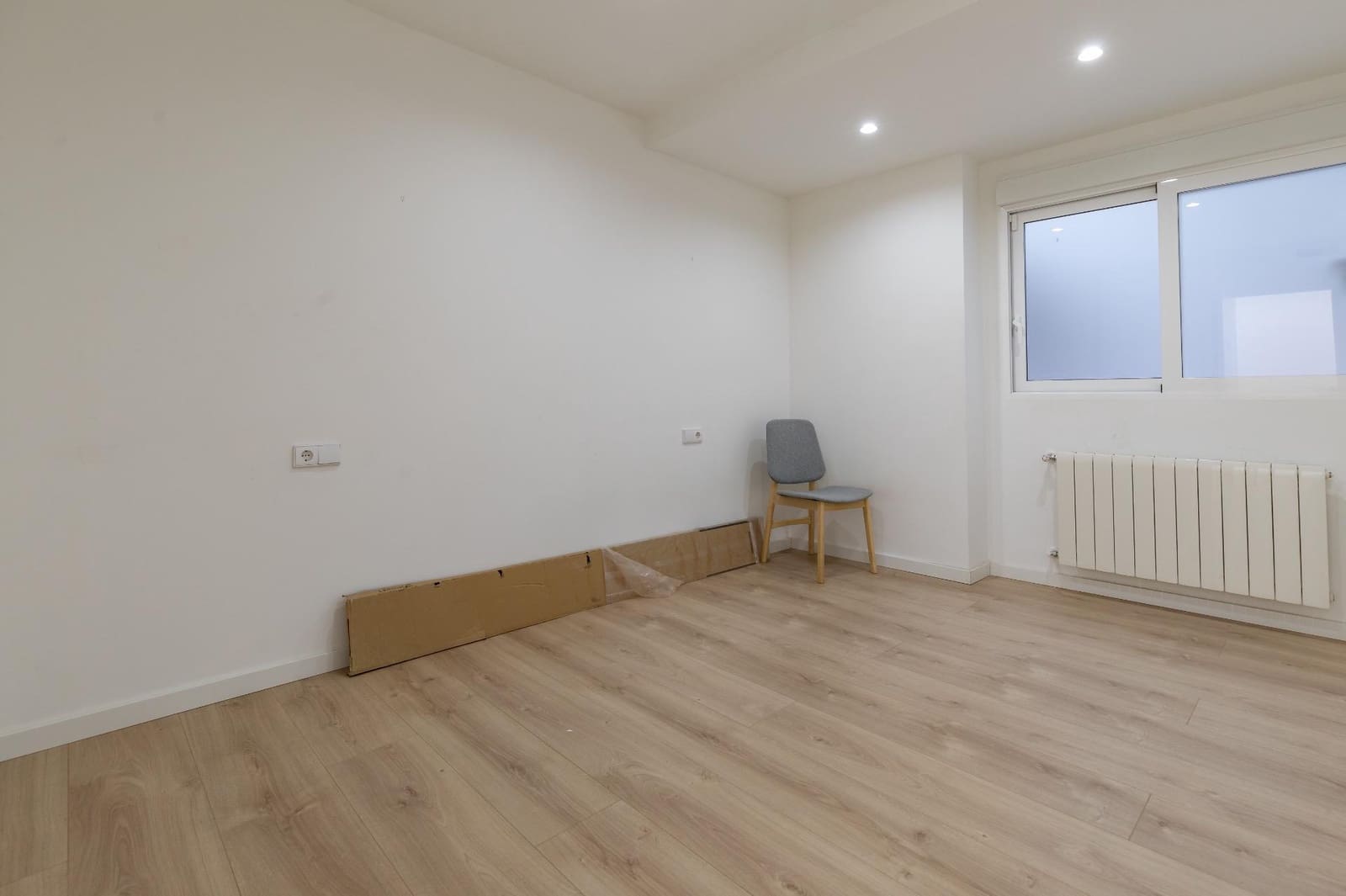 3 makuuhuone Asunto vuokrattavana paikassa Valencia kaupunki - 2 400 € (Ref: 9285135)