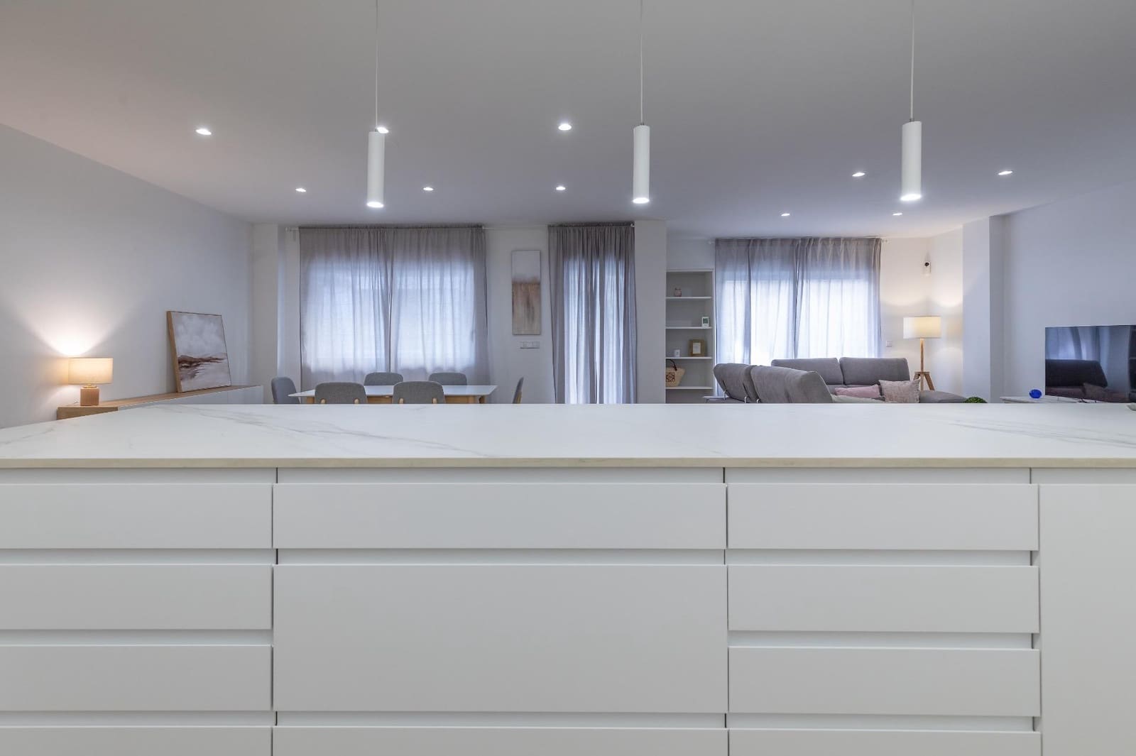 3 makuuhuone Asunto vuokrattavana paikassa Valencia kaupunki - 2 400 € (Ref: 9285135)