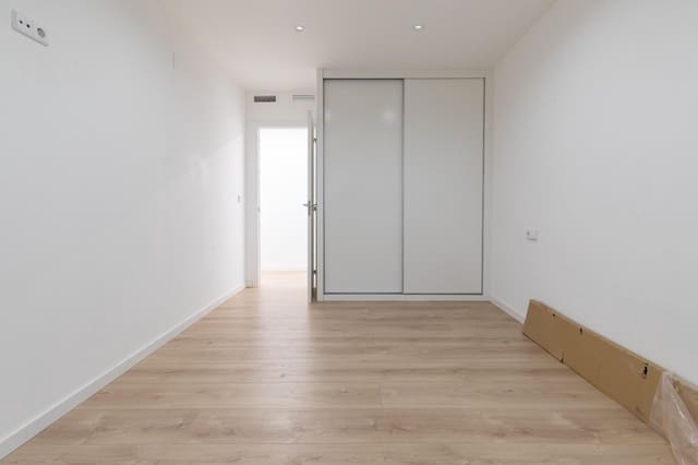 Appartement de 3 chambres à louer à El Pla del Remei, Valence ville - 2 400 € (Ref: 9285135)