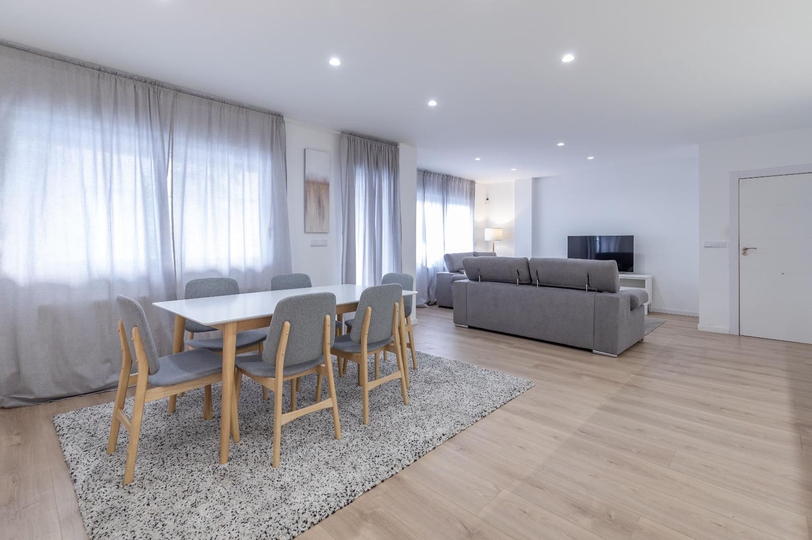 3 makuuhuone Asunto vuokrattavana paikassa Valencia kaupunki - 2 400 € (Ref: 9285135)