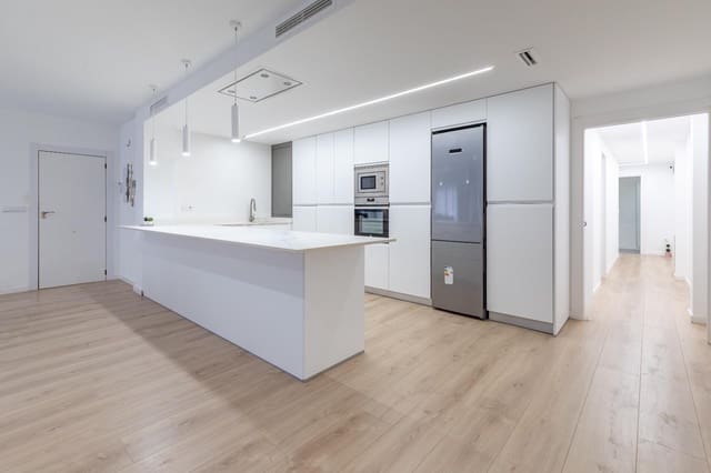 Appartement de 3 chambres à louer à El Pla del Remei, Valence ville - 2 400 € (Ref: 9285135)