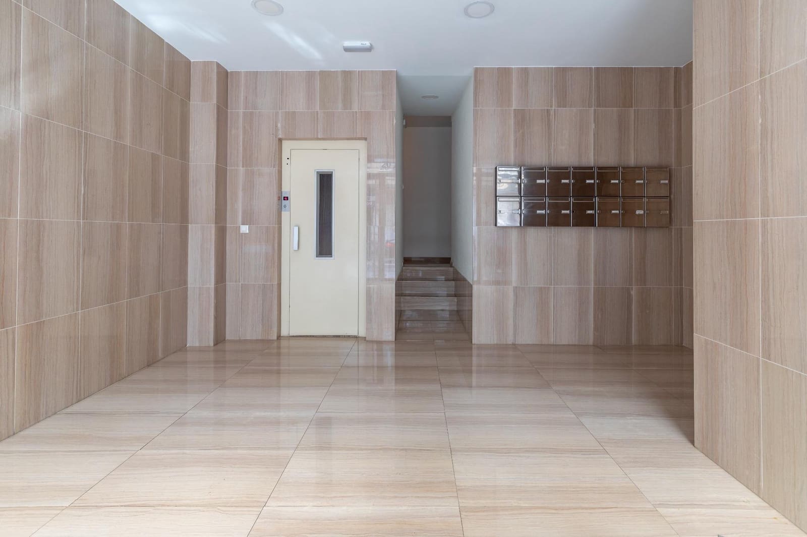 3 makuuhuone Asunto vuokrattavana paikassa Valencia kaupunki - 2 400 € (Ref: 9285135)