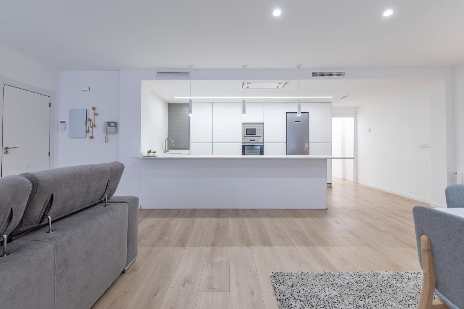 3 makuuhuone Asunto vuokrattavana paikassa Valencia kaupunki - 2 400 € (Ref: 9285135)