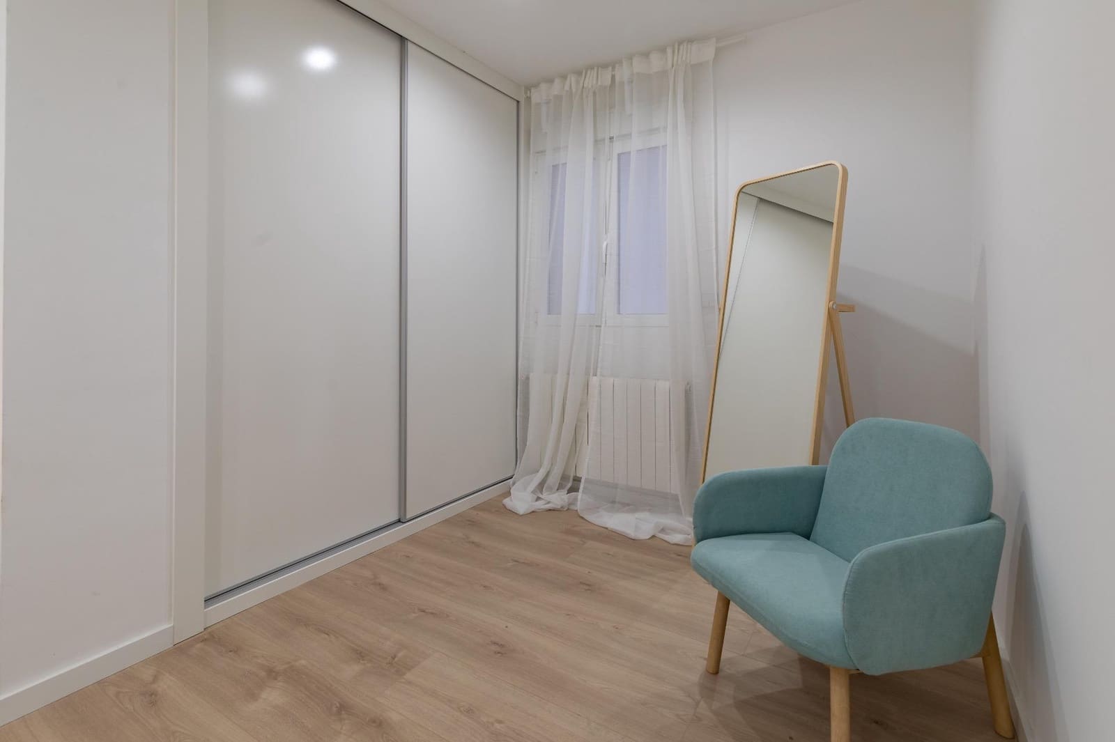 3 makuuhuone Asunto vuokrattavana paikassa Valencia kaupunki - 2 400 € (Ref: 9285135)