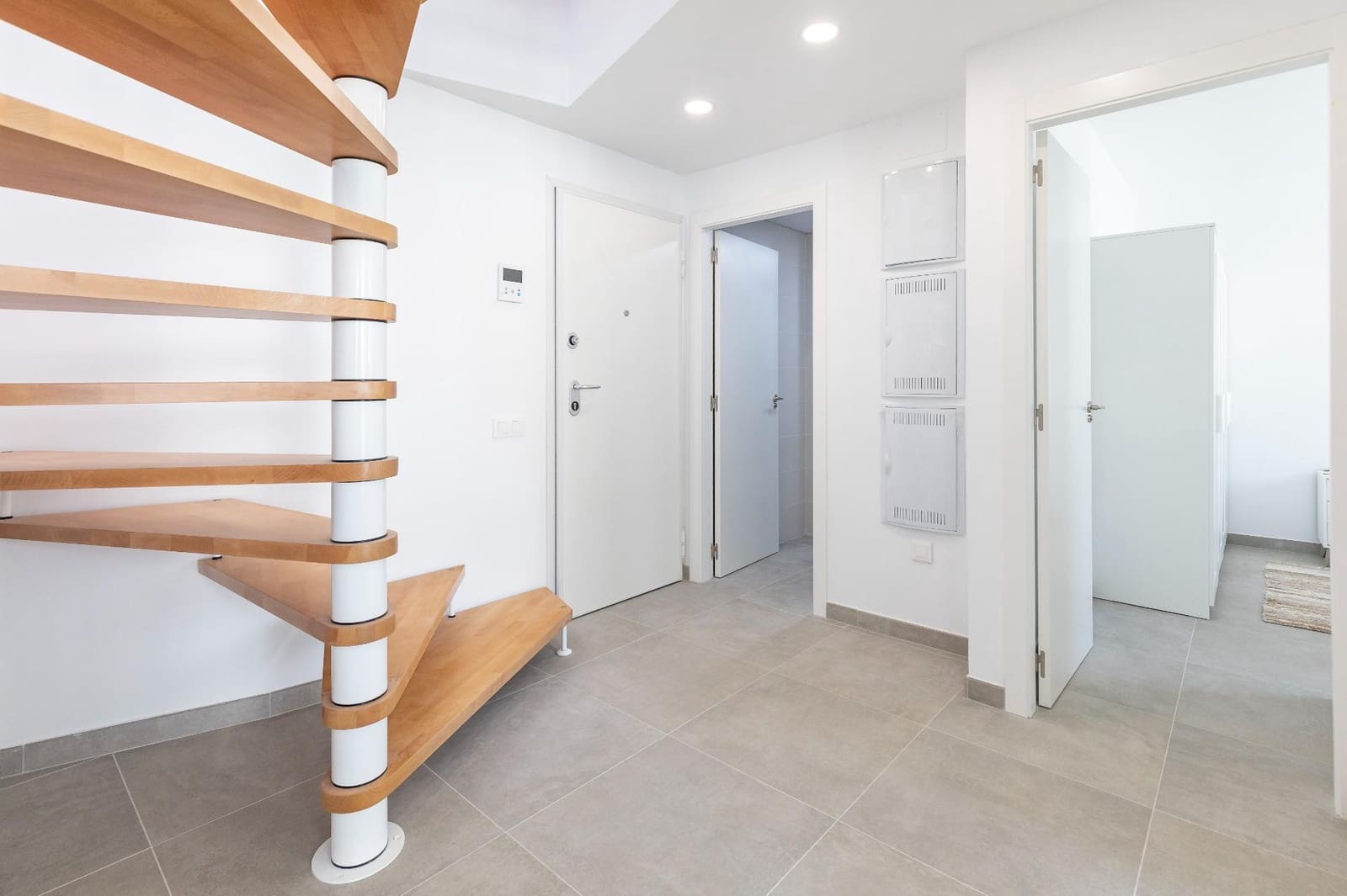 2 soveværelse Penthouse til salg i Manises med swimmingpool - € 240.000 (Ref: 9285136)