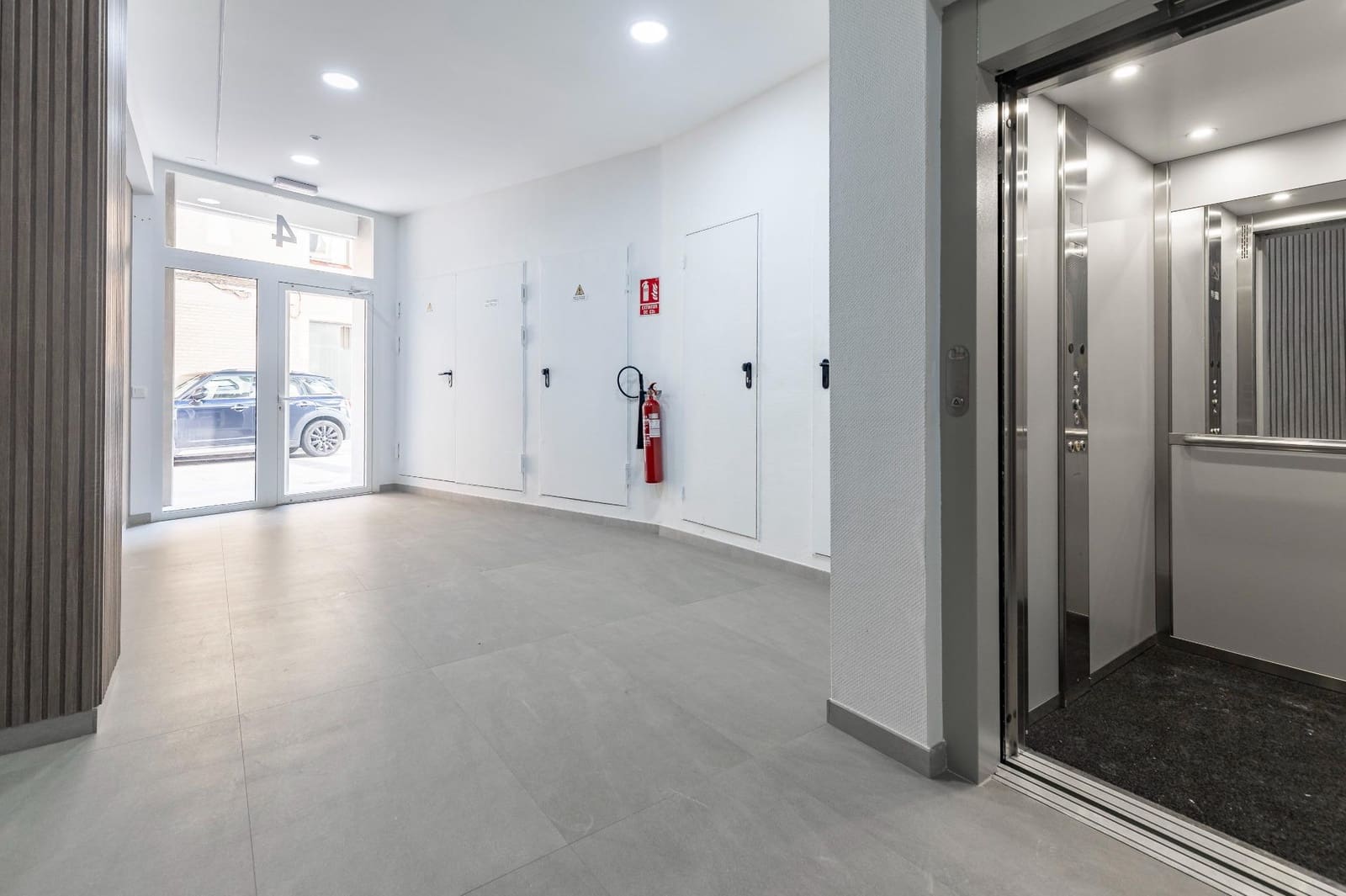 2 soveværelse Penthouse til salg i Manises med swimmingpool - € 240.000 (Ref: 9285136)