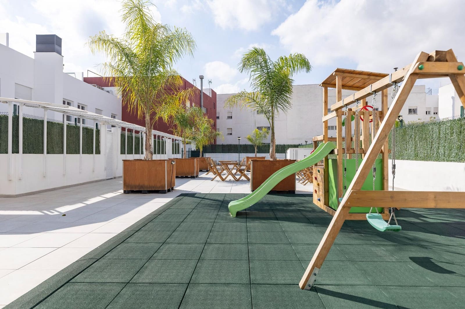 2 soveværelse Penthouse til salg i Manises med swimmingpool - € 240.000 (Ref: 9285136)