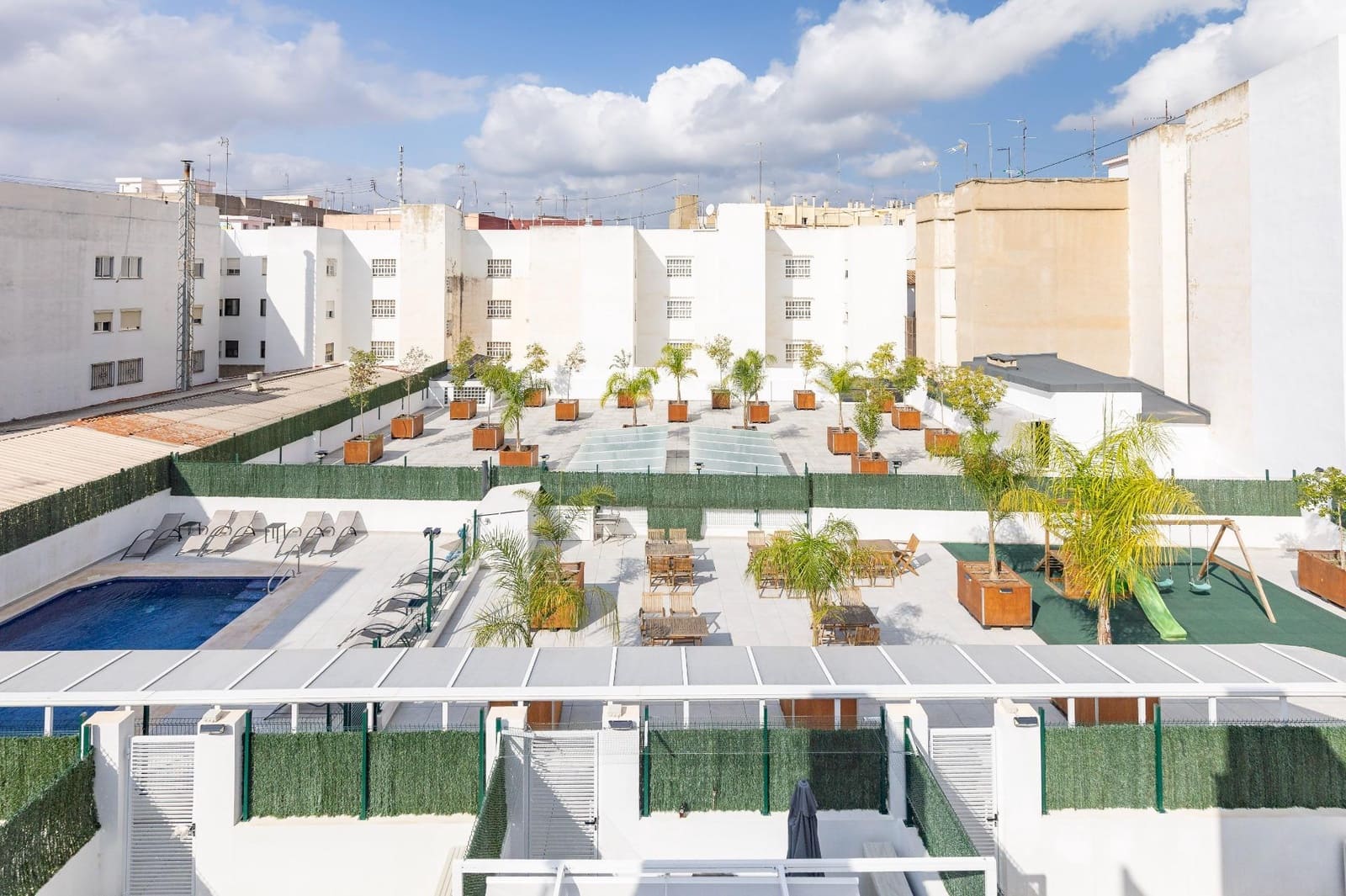 2 soveværelse Penthouse til salg i Manises med swimmingpool - € 240.000 (Ref: 9285136)