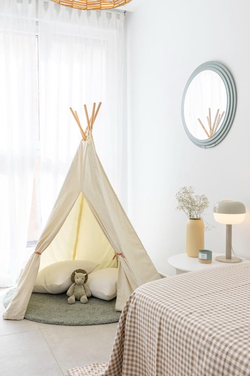 2 bedroom Flat for sale in Manises with pool - € 244,000 (Ref: 9321811)