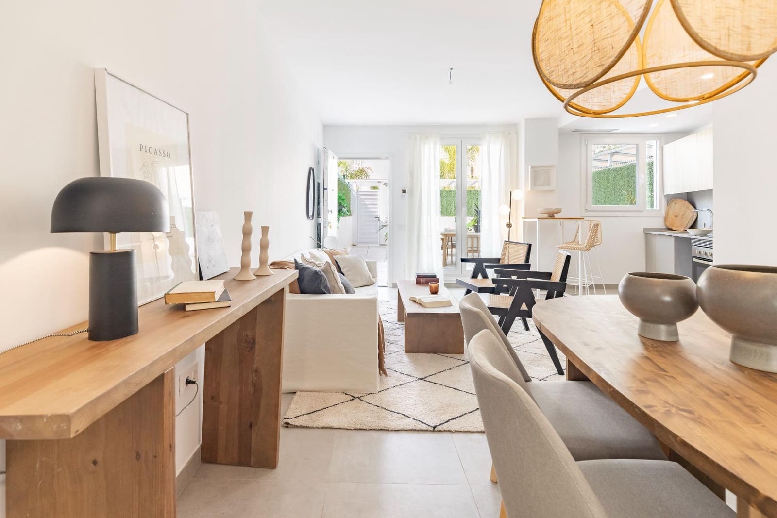 2 bedroom Flat for sale in Manises with pool - € 244,000 (Ref: 9321811)