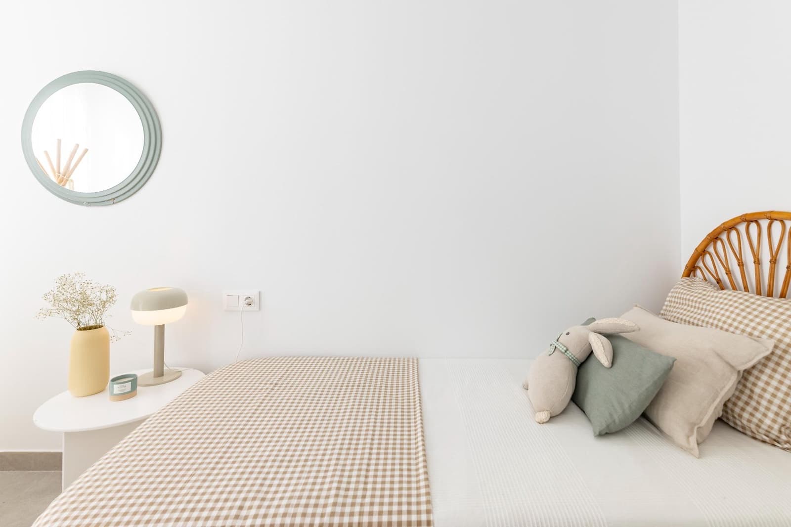 2 bedroom Flat for sale in Manises with pool - € 244,000 (Ref: 9321811)