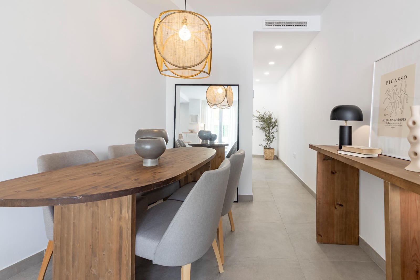 2 bedroom Flat for sale in Manises with pool - € 244,000 (Ref: 9321811)