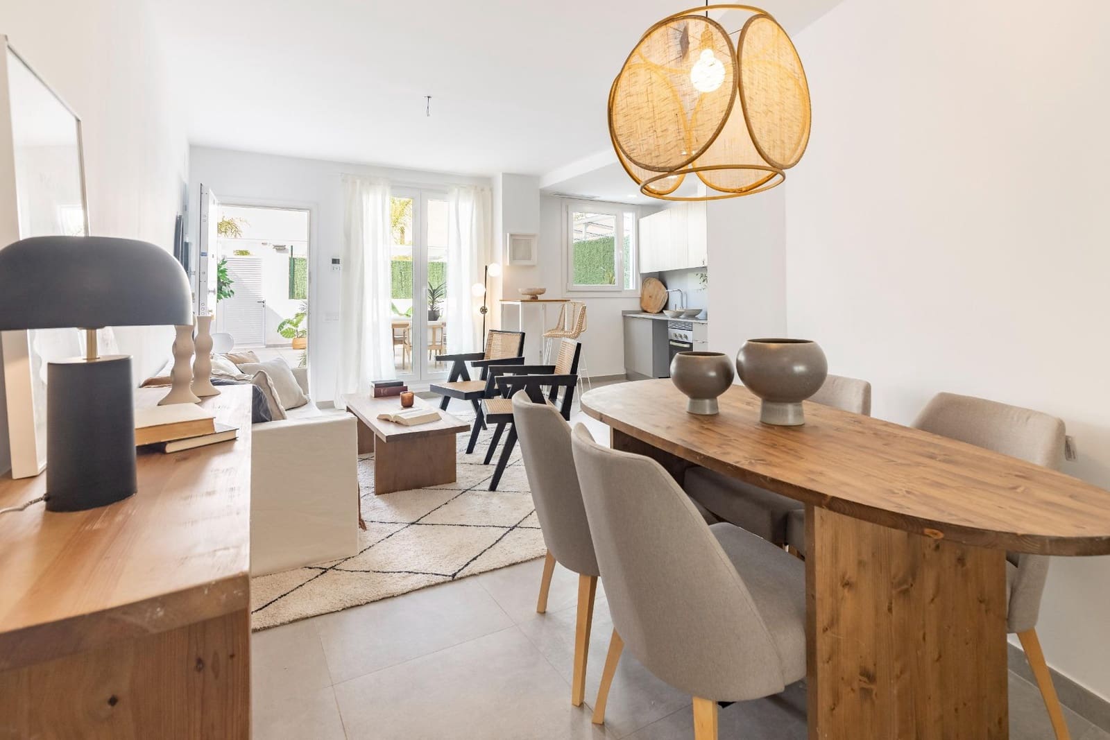 2 bedroom Flat for sale in Manises with pool - € 244,000 (Ref: 9321811)