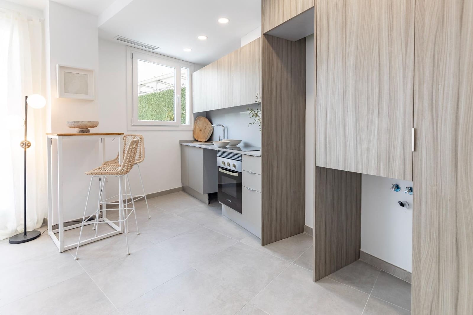 2 bedroom Flat for sale in Manises with pool - € 244,000 (Ref: 9321811)