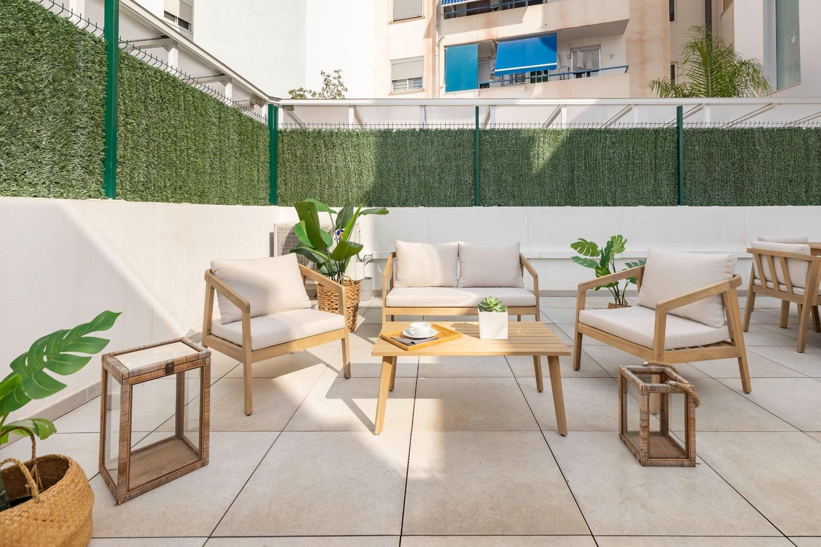 2 bedroom Flat for sale in Manises with pool - € 244,000 (Ref: 9321811)