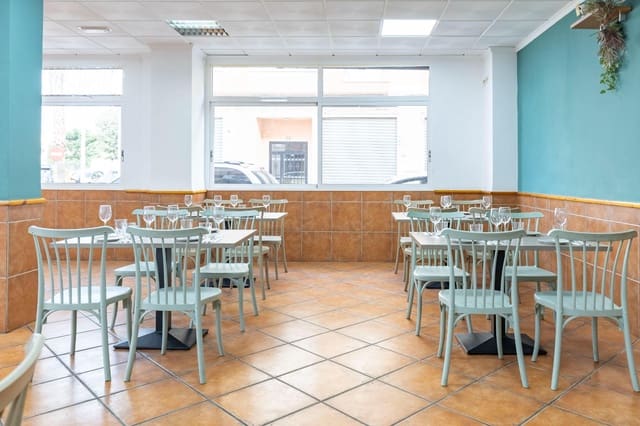 Business for rent in Llíria - € 1,550 (Ref: 9321814)