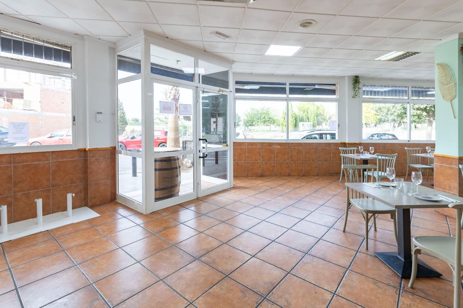 Företag att hyra i Lliria - 1 550 € (Ref: 9321814)