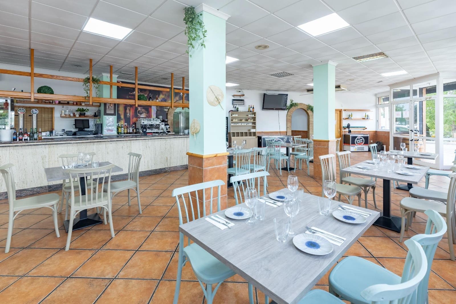 Företag att hyra i Lliria - 1 550 € (Ref: 9321814)