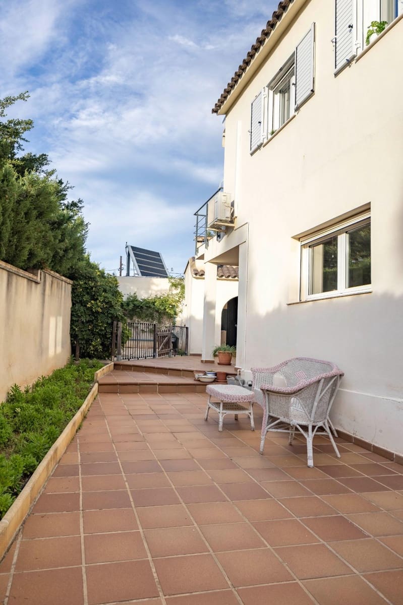 6 soverom Villa til salgs i San Antonio de Benageber med svømmebasseng garasje - € 720 000 (Ref: 9341113)