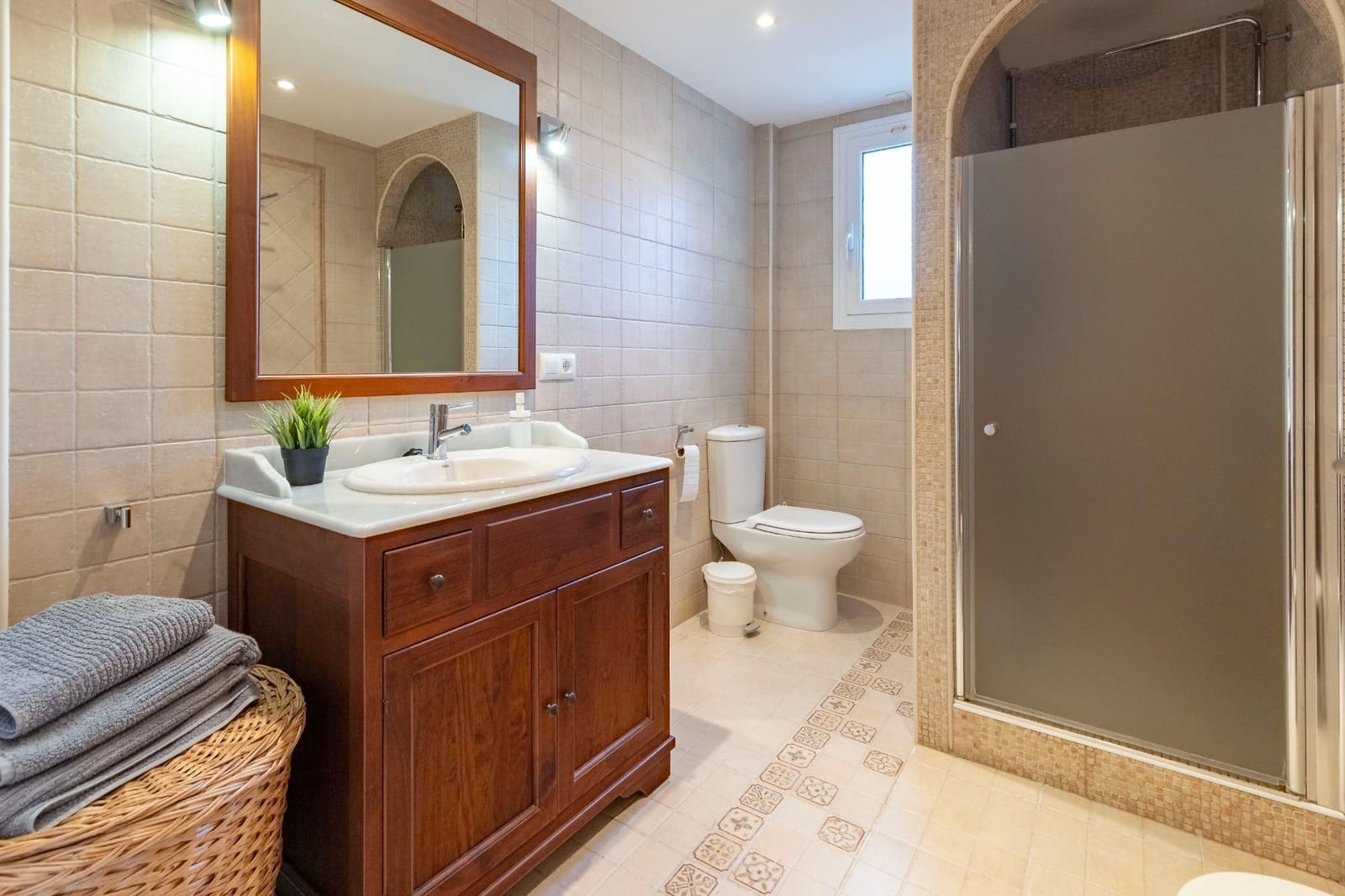 6 soverom Villa til salgs i San Antonio de Benageber med svømmebasseng garasje - € 720 000 (Ref: 9341113)