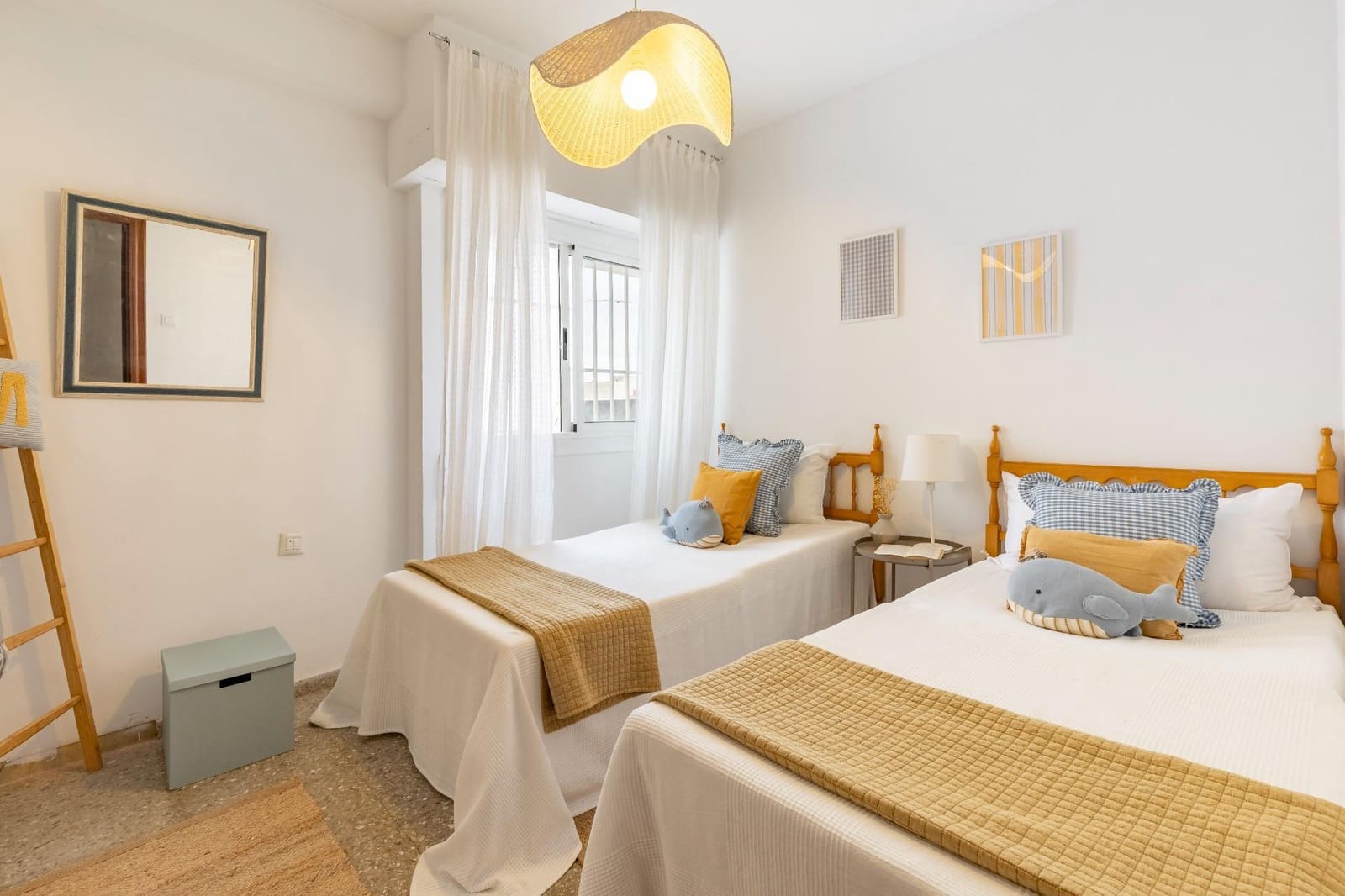 4 bedroom Flat for sale in Moncada - € 220,000 (Ref: 9390583)