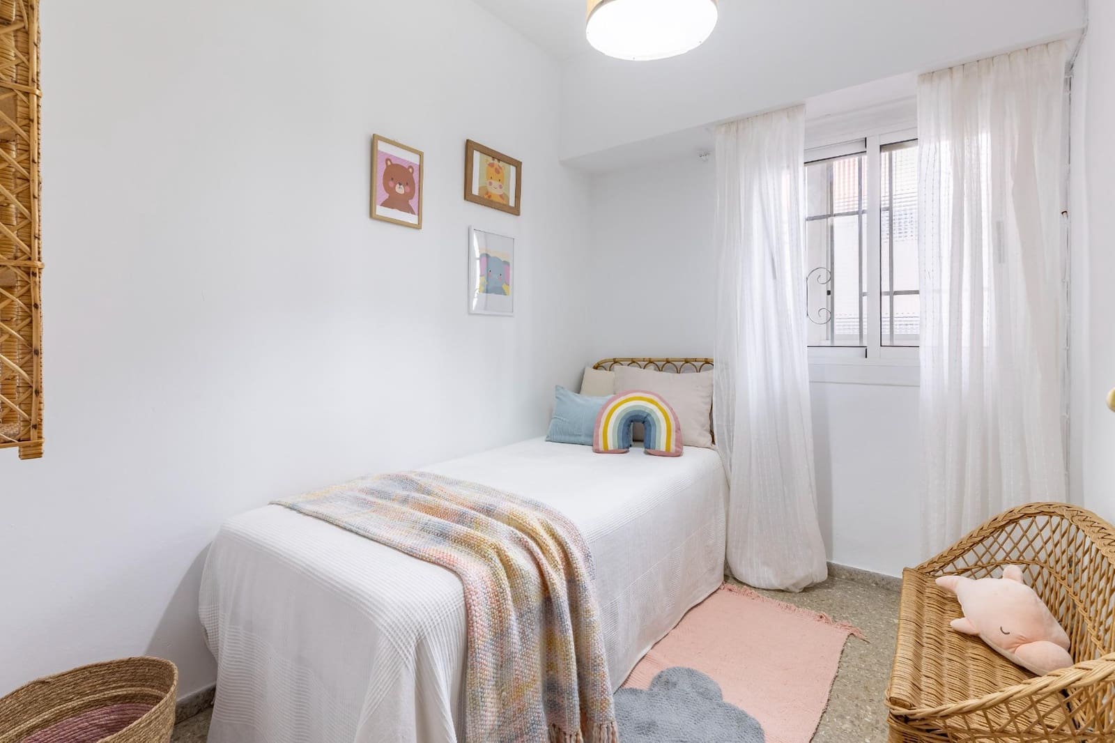 4 bedroom Flat for sale in Moncada - € 220,000 (Ref: 9390583)