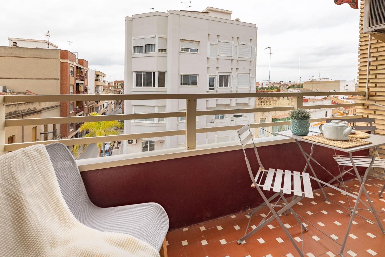 4 bedroom Flat for sale in Moncada - € 220,000 (Ref: 9390583)