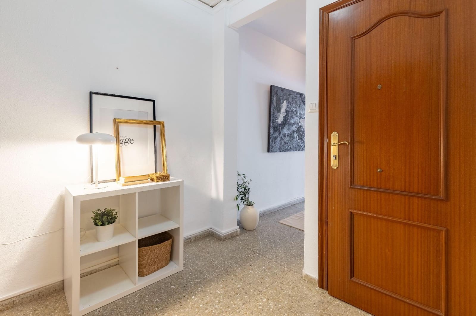 4 bedroom Flat for sale in Moncada - € 220,000 (Ref: 9390583)