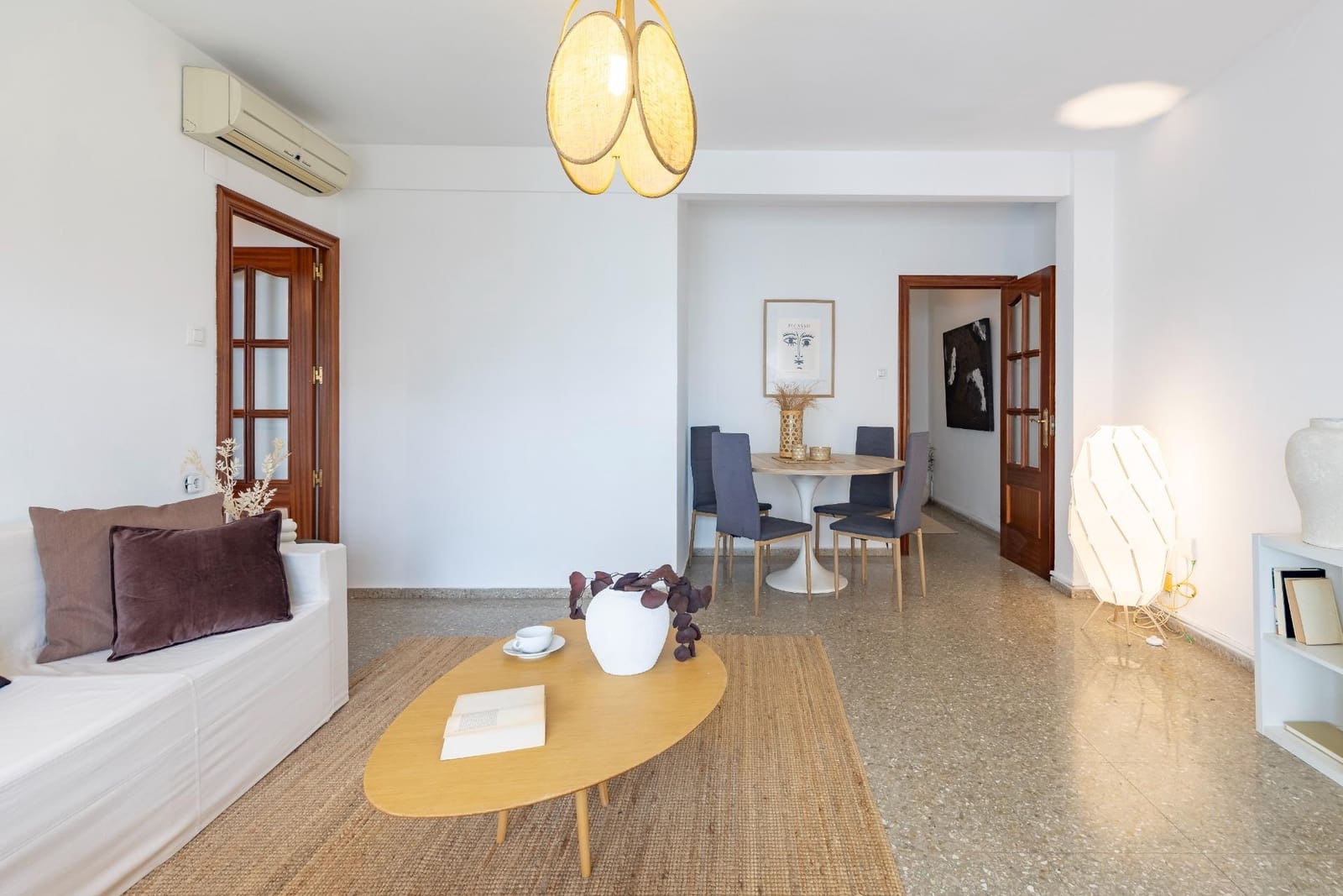 4 bedroom Flat for sale in Moncada - € 220,000 (Ref: 9390583)