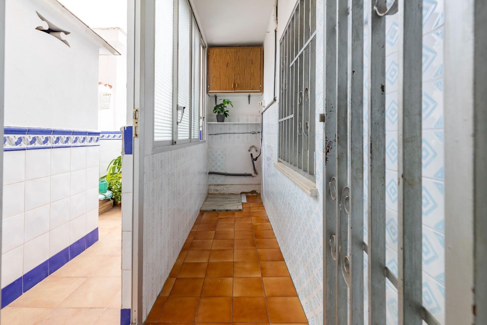 4 bedroom Flat for sale in Moncada - € 220,000 (Ref: 9390583)