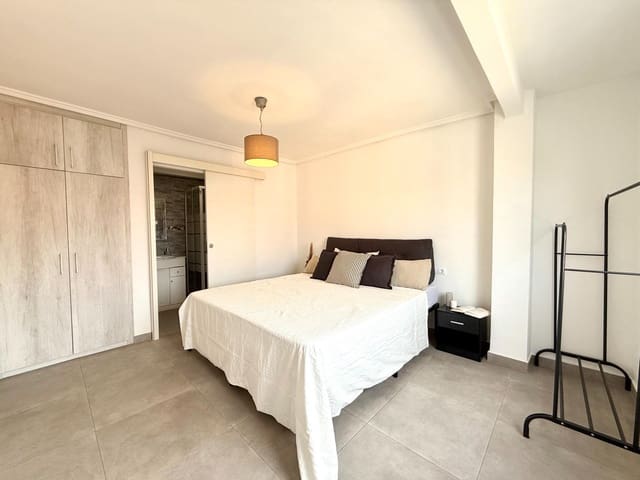 2 bedroom Flat for rent in Burjassot - € 930 (Ref: 9390584)