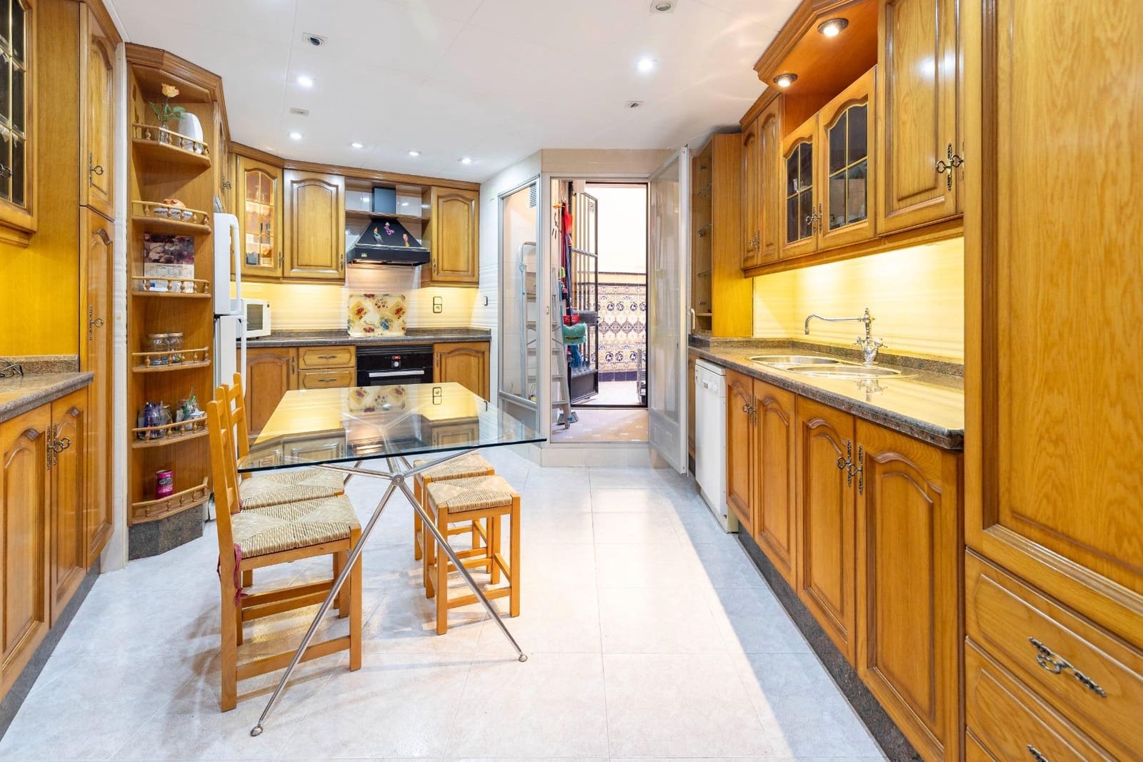 4 sypialnia Mieszkanie na sprzedaż w Miasto Walencja - 599 000 € (Ref: 9390586)