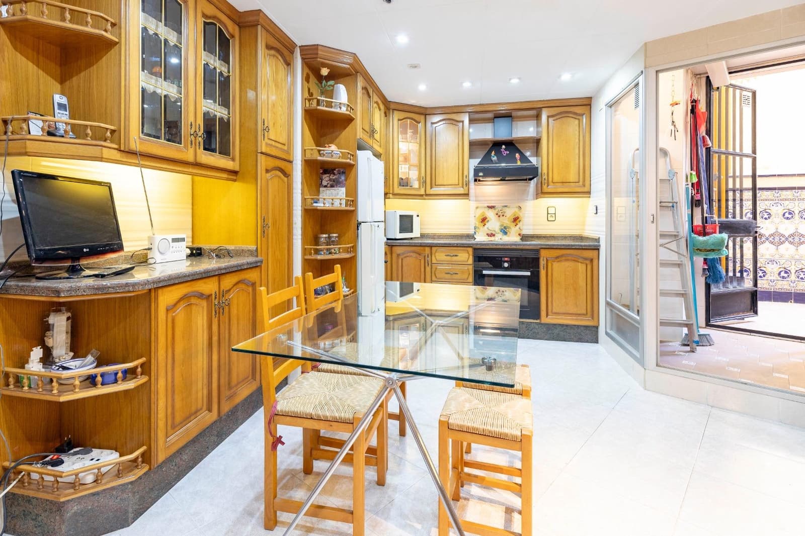 4 sypialnia Mieszkanie na sprzedaż w Miasto Walencja - 599 000 € (Ref: 9390586)