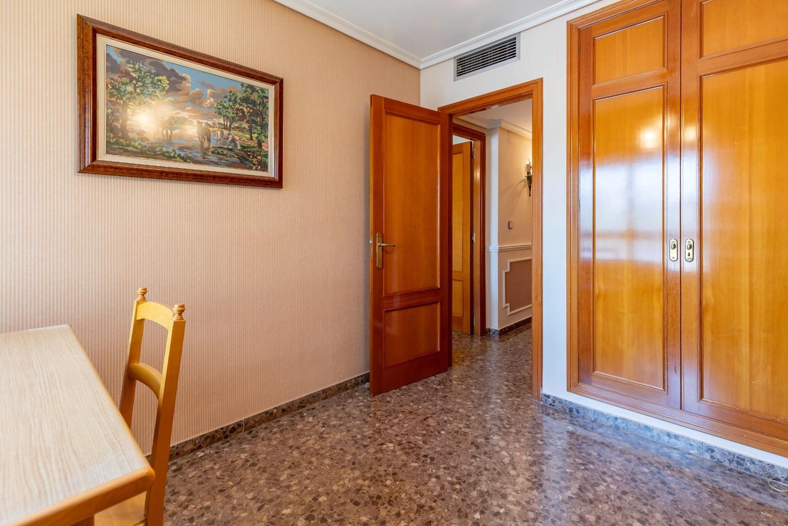 4 sypialnia Mieszkanie na sprzedaż w Miasto Walencja - 599 000 € (Ref: 9390586)