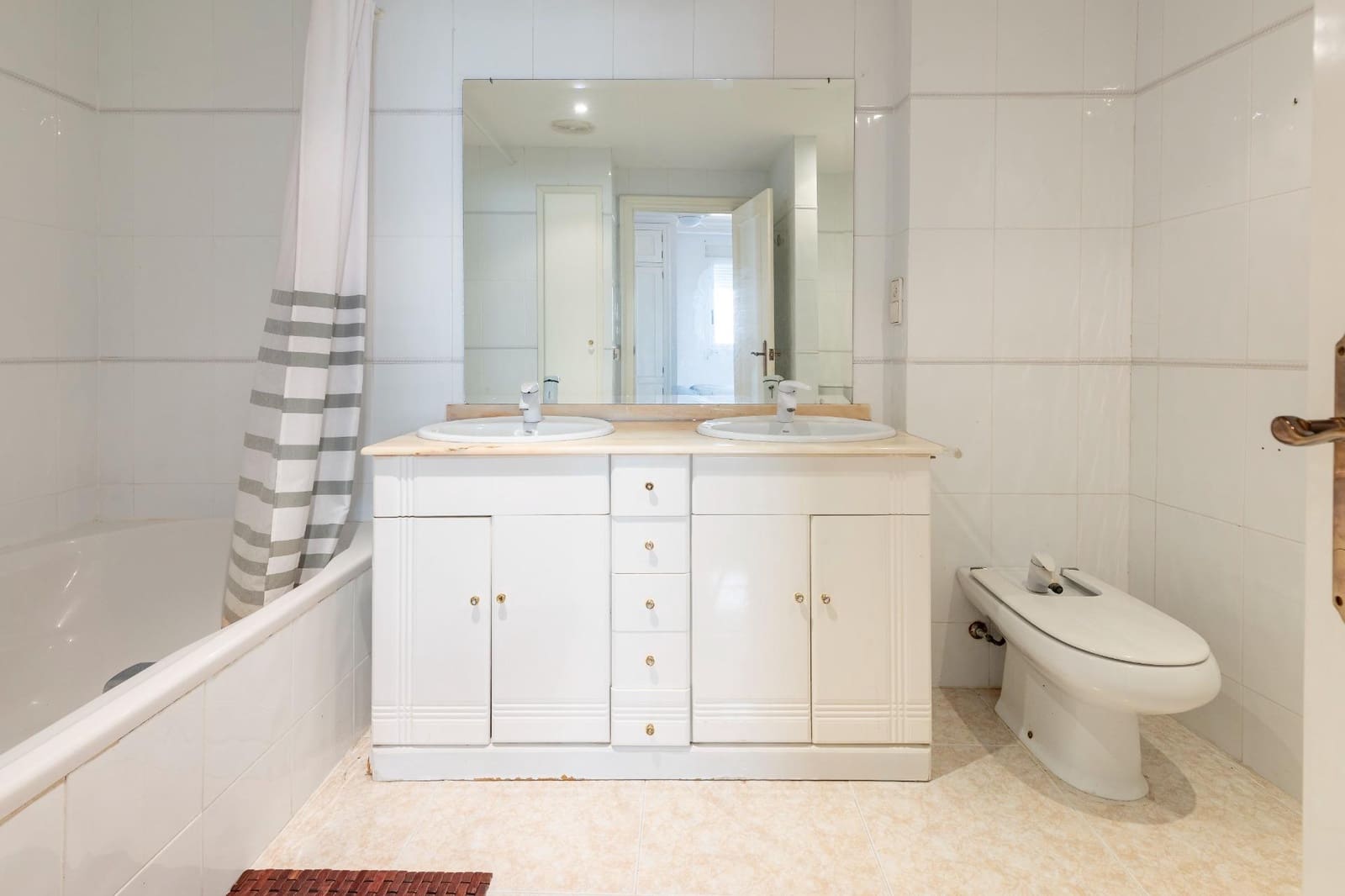 3 bedroom Flat for sale in Chilches - € 240,000 (Ref: 9396292)